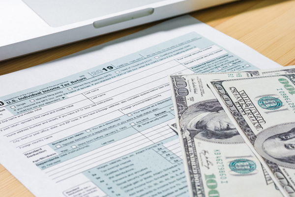 tax return with tax form